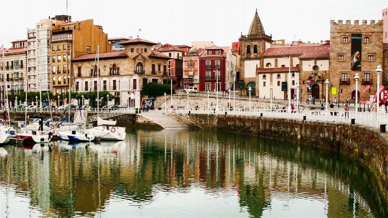The Old Palace Tower / La Torre Del Palacion Cudillero Buitenkant foto